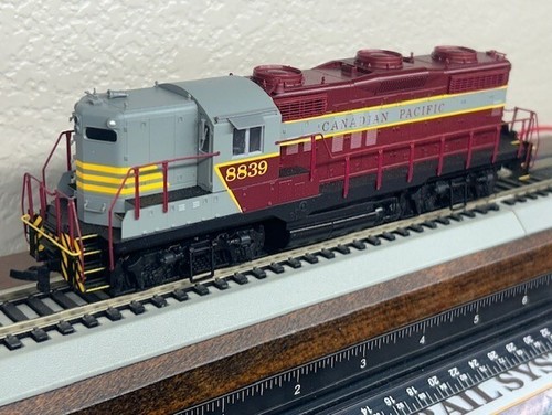 Canadian pacific emd gp18 - emd, high