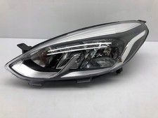 Ford Fiesta MK8 Phare AVANT