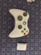 Deux Manettes Xbox 360 sans