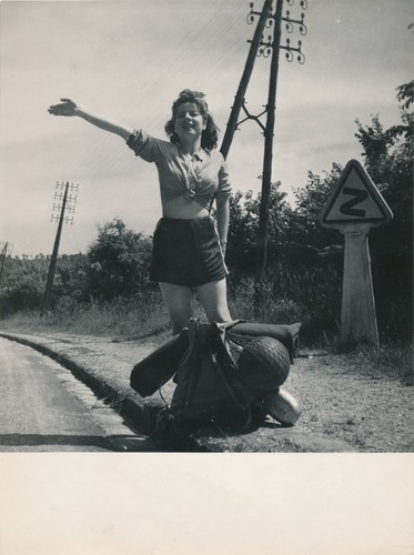 Auto stoppeuse photo - l’auto-stoppeuse,