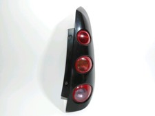 FEU ARRIERE DROIT A4548200664