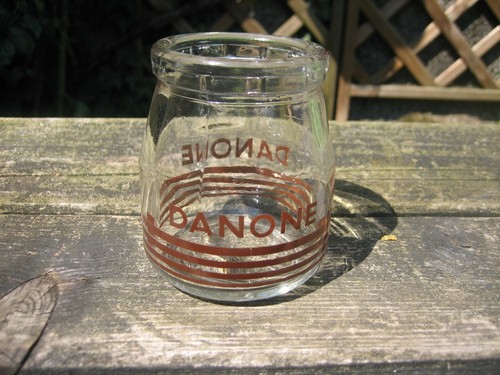 Ancien pot publicitaire yaourt - ancien,
