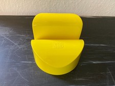 Colleoni Jaune par ENZO MARI