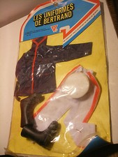 vintage ACTION GI JOE 12'' Action MAN Panoplie Les Uniformes de BERTRAND Outfits