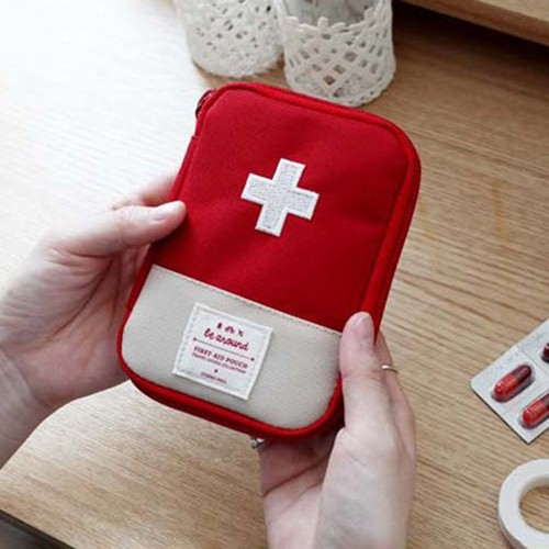 Mini trousse médicaments