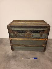 ANCIENNE ET RARE MALLE MINIATURE EN BOIS