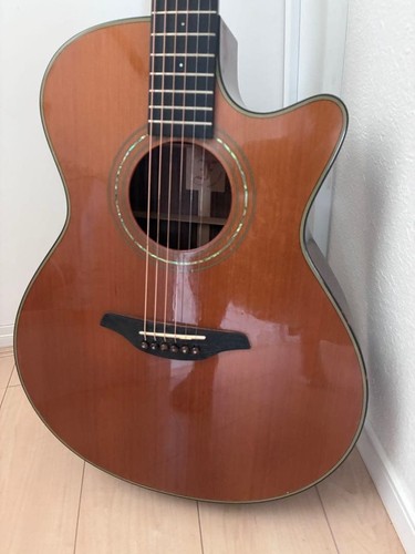 Guitare acoustique furch - la,