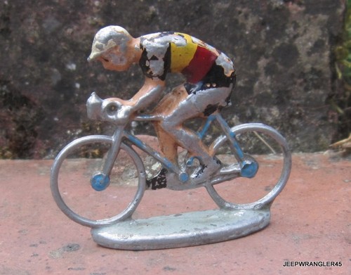 Aludo coureur cycliste - /,