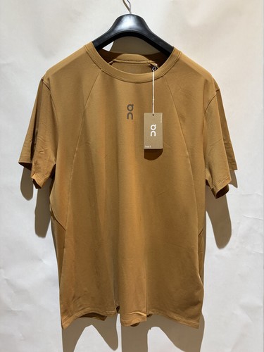 Cloud men trek - on, trek-t