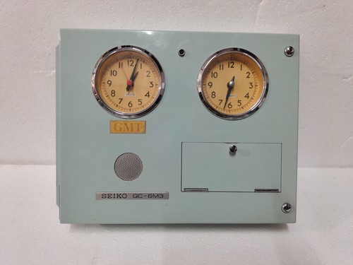 Rare horloge quartz - à,