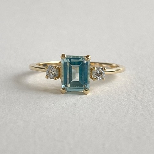 Bague trois pierres
