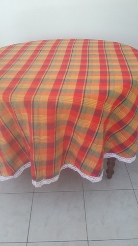 Ancienne nappe ovale - ancienne, coloree