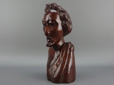 Buste personnage sculpture