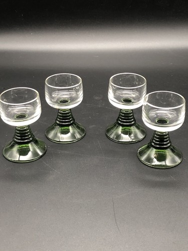 Lot vintage green glass - vintage,