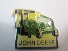 PIN'S AGRICULTURE / TRACTOR / COMBINE / MOWER JOHN DEERE / RARE