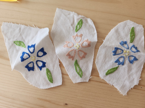 Trio petites broderies - ,