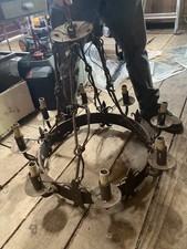 Un Lustre Renaissance Espagnole En Fer Forgé Ancien Du XVIII eme Siècle .