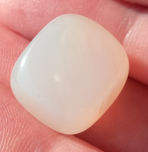 5gr 16x15x12mm agate blanche