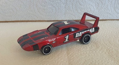 Hot wheels dodge charger - 69,