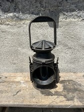 Ancienne lanterne de chemin de