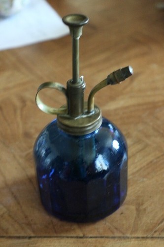 Ancien vaporisateur - ancien,