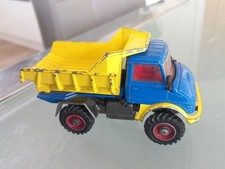 CORGI No.409 - MERCEDES-BENZ UNIMOG REAR DUMPER 1976-1977