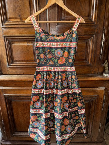 Robe faite par couturière