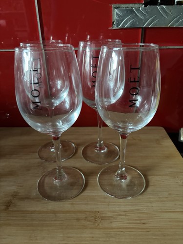 Magnifiques grands verres - ,