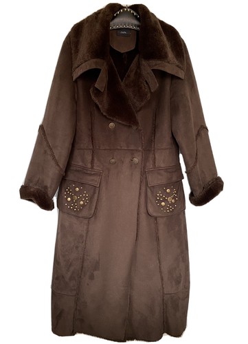 Manteau long style peau