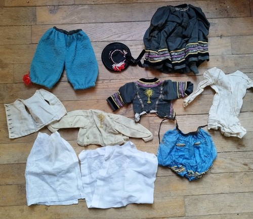 Lot vêtements poupées - vêtements,