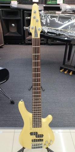 Guitare basse tone - guitare,