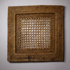 N24.371 Wood Rattan Vacuum Pocket Servant Cutter Art Deco Table Coffee Plate