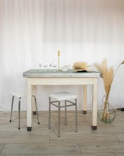 Romy, la table à manger