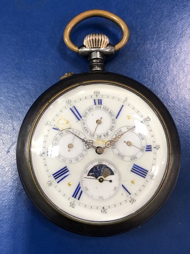 Swiss triple date moonphase - ,