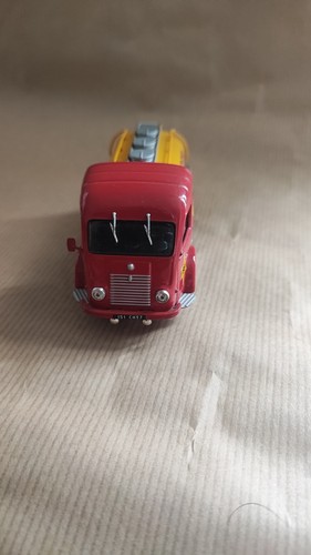 Camion citerne renault - camion,