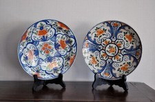 Deux assiettes en faience de