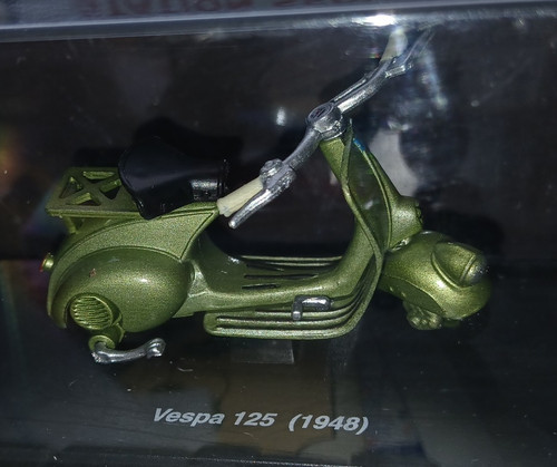 Moto scooter miniature new ray - miniature,