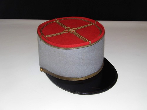 Képi officier 1950 insigne - ,