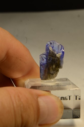 Cristal tanzanite terminé - tanzanite,