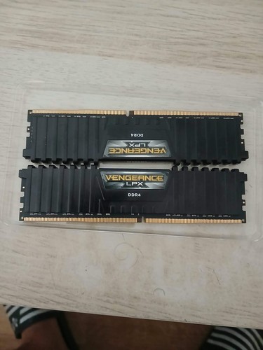 Corsair vengeance lpx - corsair,
