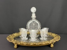 Service ancien en cristal