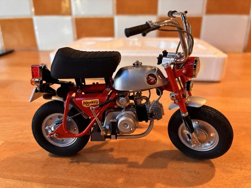 Honda monkey z50 ebbro 10 - honda, 1/10