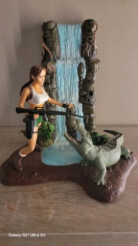 Figurine tomb raider - figurine,