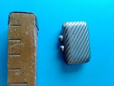 boîte à timbres vide