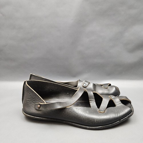 Cydwoq strappy sandals - strappy, shoes