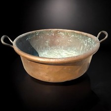 Bassine en cuivre martelé