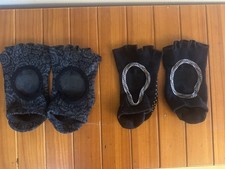 2 Bundle Set ToeSox Grip Toe Sox Pilates Yoga Barre Grey Black Small EXCELLENT