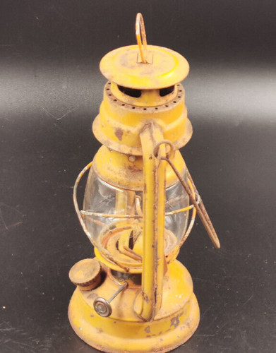 Ancienne lampe tempete - tempete, a