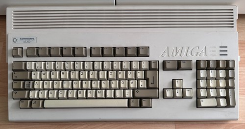 Commodore amiga 1200 kick - kick, 3.0