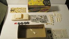 ORIGINAL AMT 1960 FORD FALCON SEDAN 1/25 UNBUILT KIT